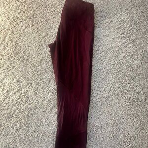 Lululemon Pace Rival Crop 22" Size 6 Color Garnet